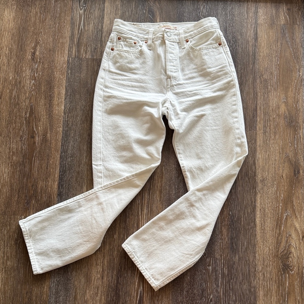 Levi's Wedgie Straight Leg Jeans Off-White/Cream
